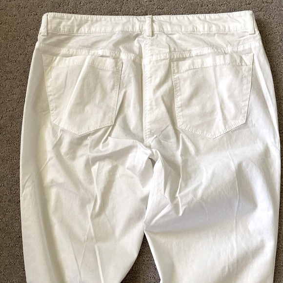 🔴 ST. EMILE white designer trousers, size US 6. - Picture 4 of 7